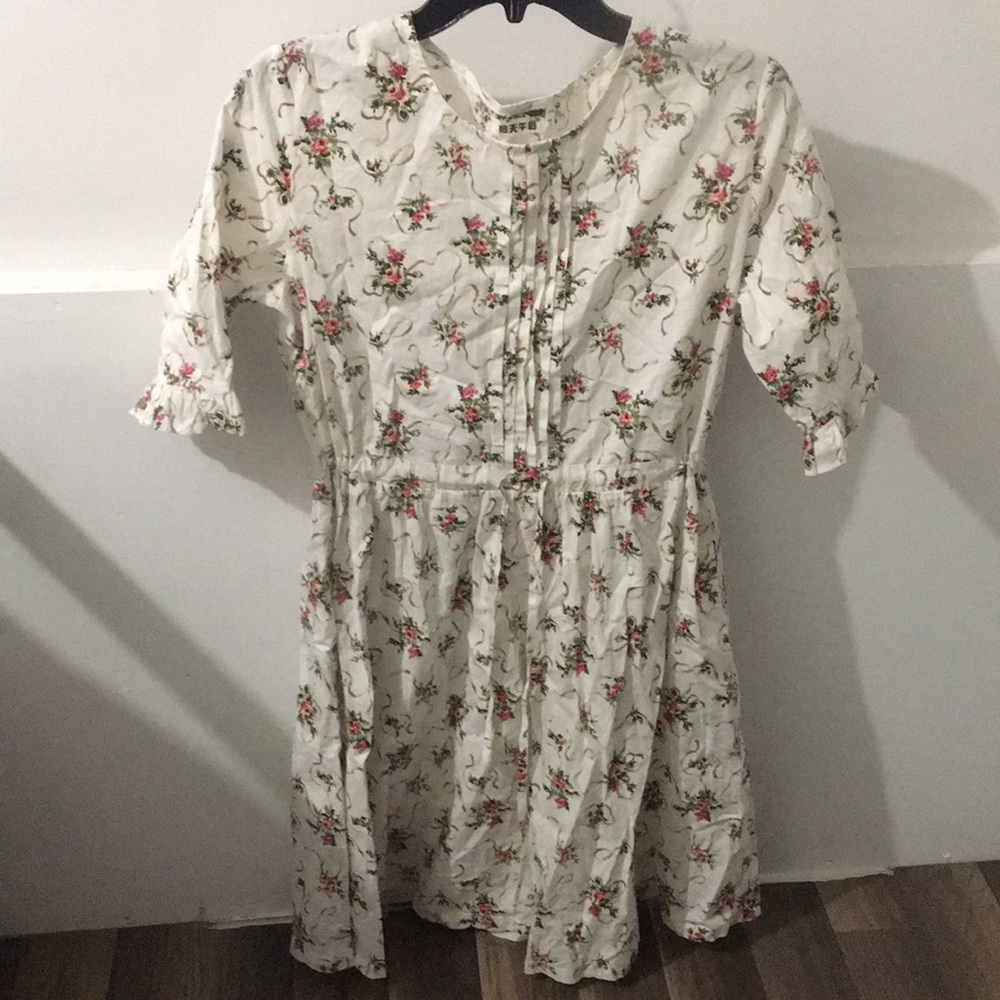 Flower with ribbons dress